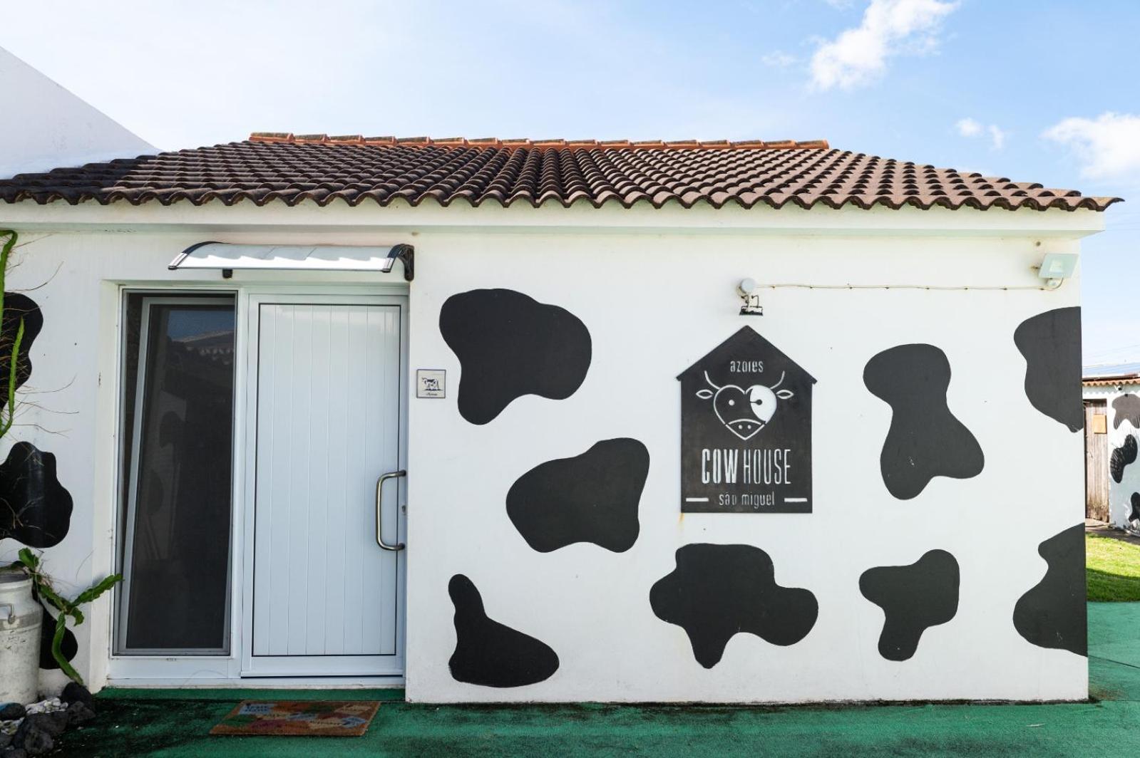 Azores Cow House Calhetas Exterior photo